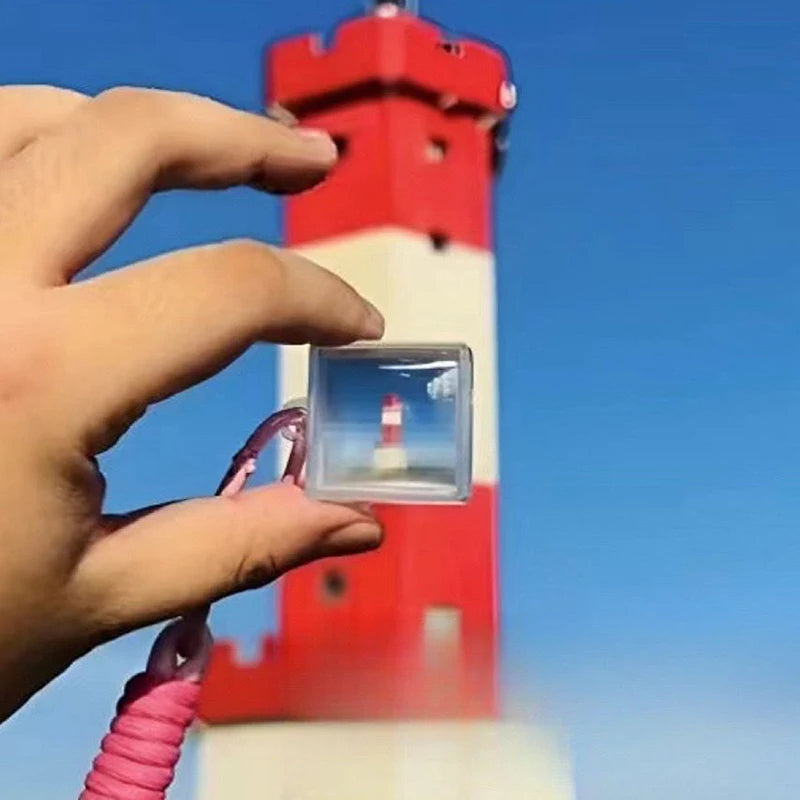 Pixel Filter Keychain – Retro Gaming Pixel Lens